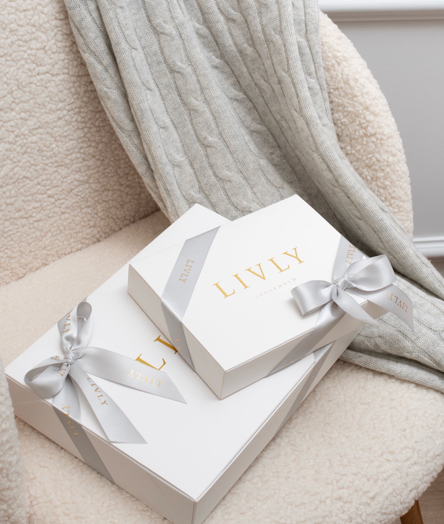 Cable Knit Cashmere Blanket