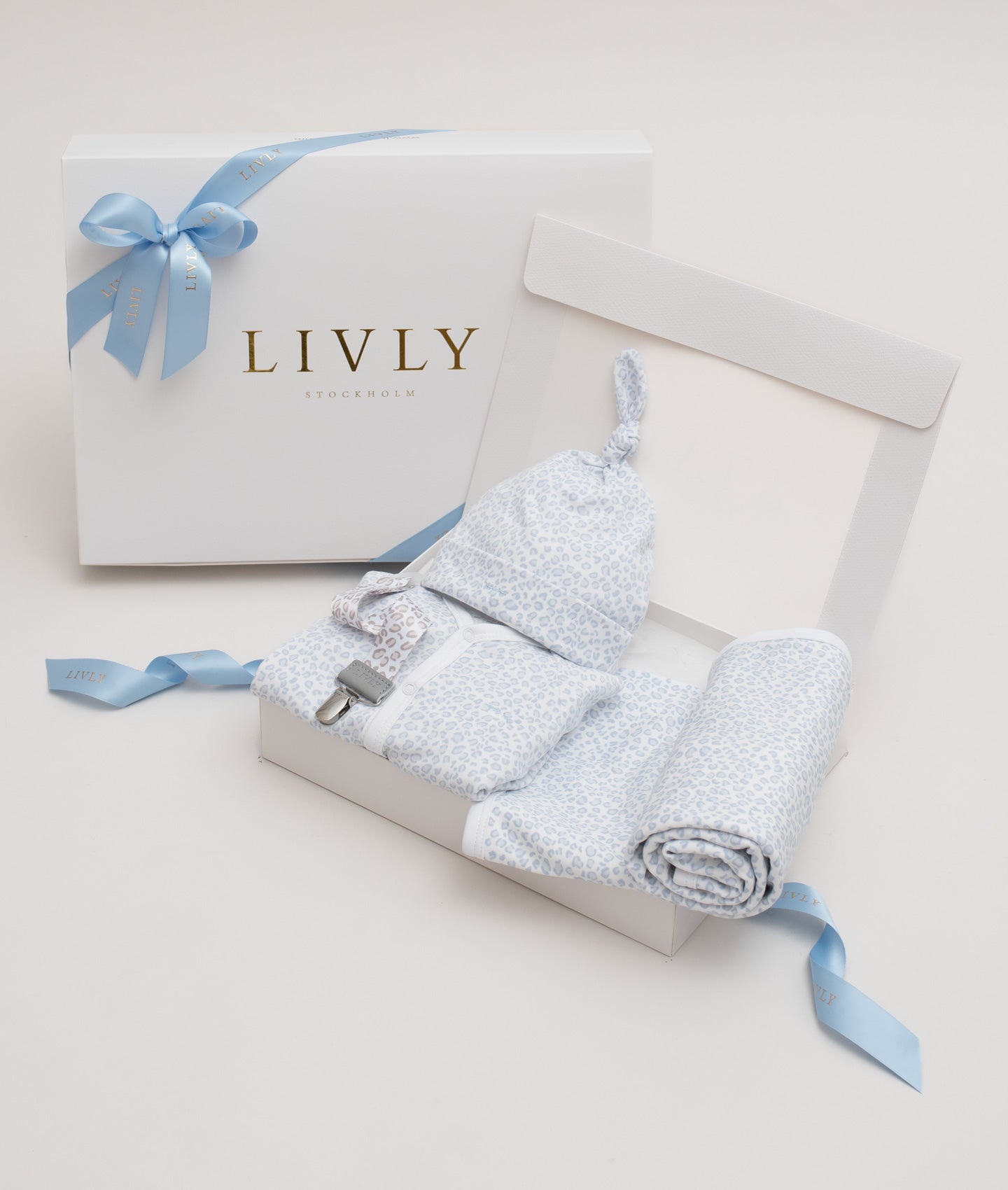 Leo Baby Gift Set